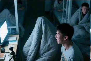 股粮网 光明谈：高校宿舍不是 “私人秀场”